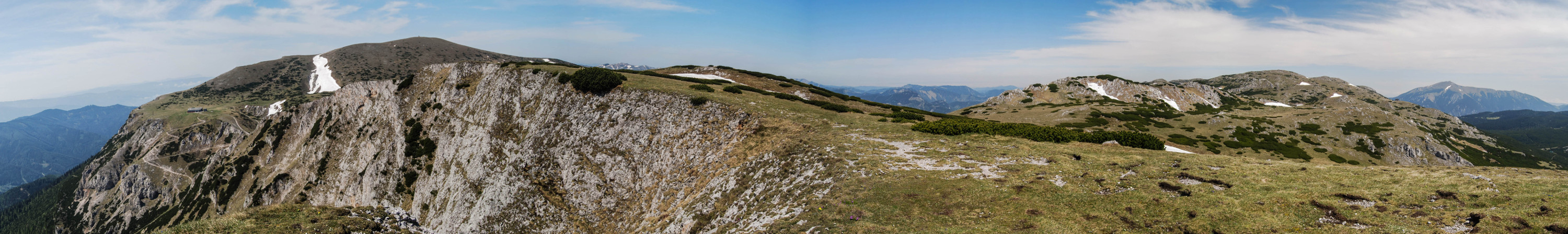 Panoráma z Predigtstuhl smer západ, v pozadí vrch Heukuppe