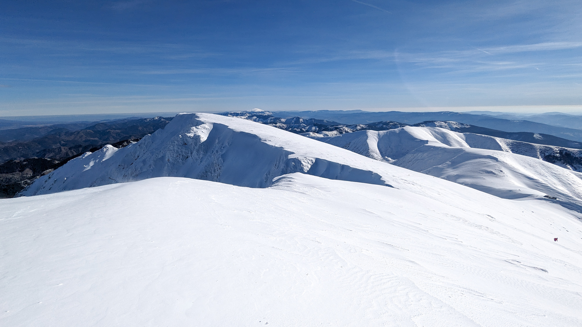 Pohľad na vrch Štiavnica (2025 m), druhý najvyšší vrchol Nízkych Tatier.