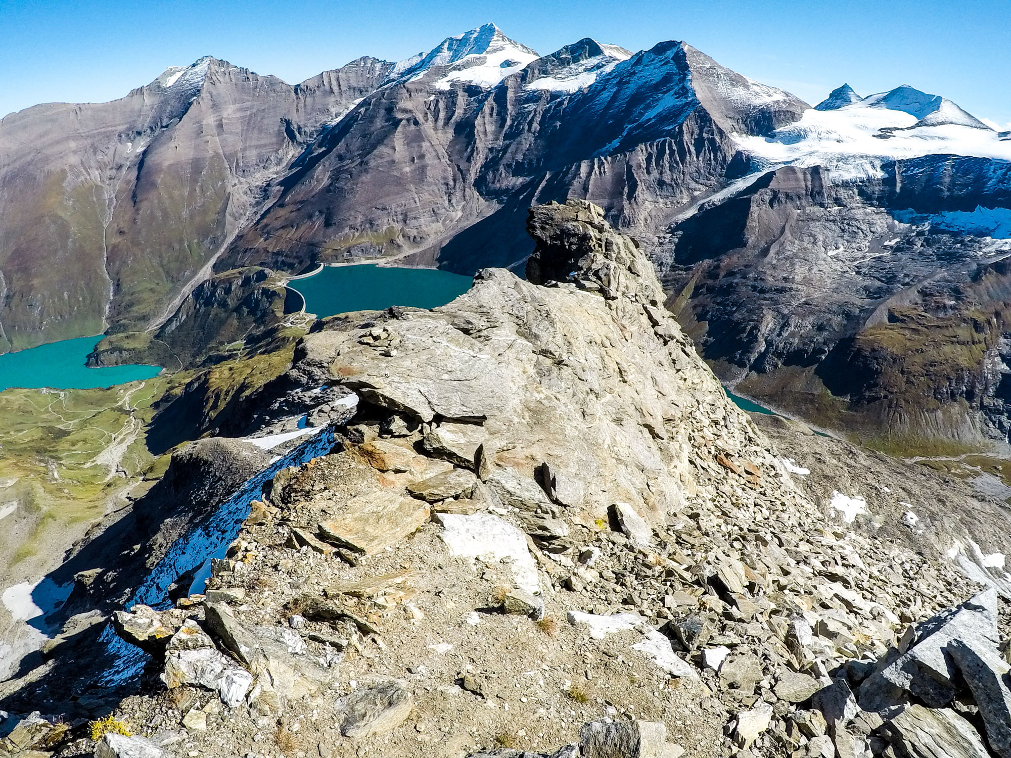 Pohľad z vrcholu Großer Grießkogel na východ.