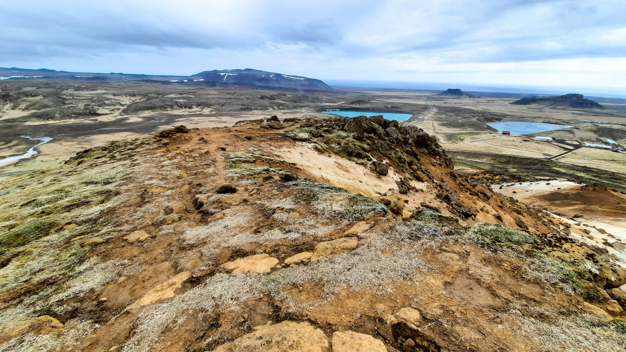 Oblasť Krýsuvík sa nachádza na poloostrove Reykjanes na juho-západe Islandu.