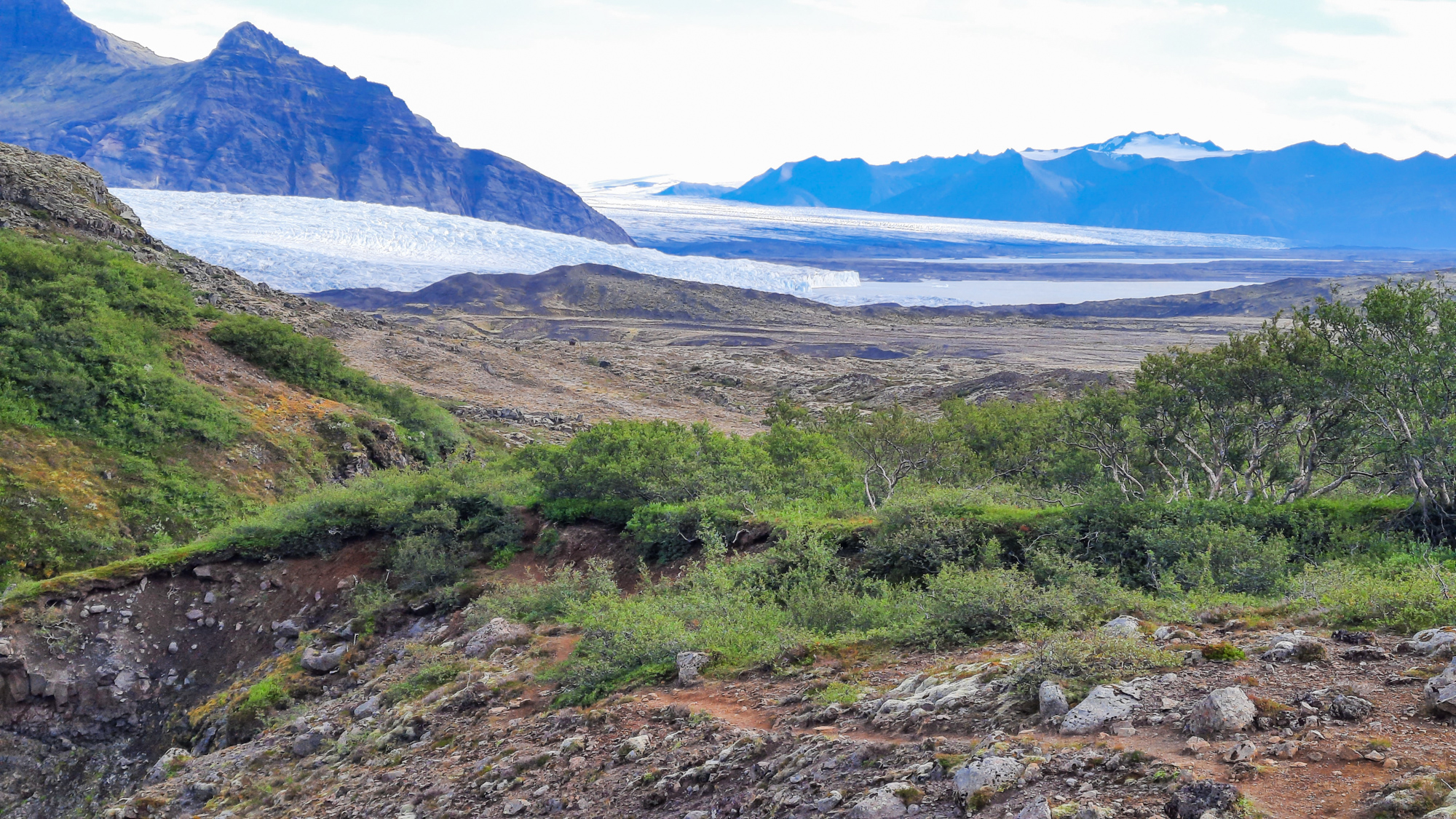 Kaňon Múlagljúfur sa nachádza neďaleko zátoky Jökulsárlón v národnom parku Vatnajökull.