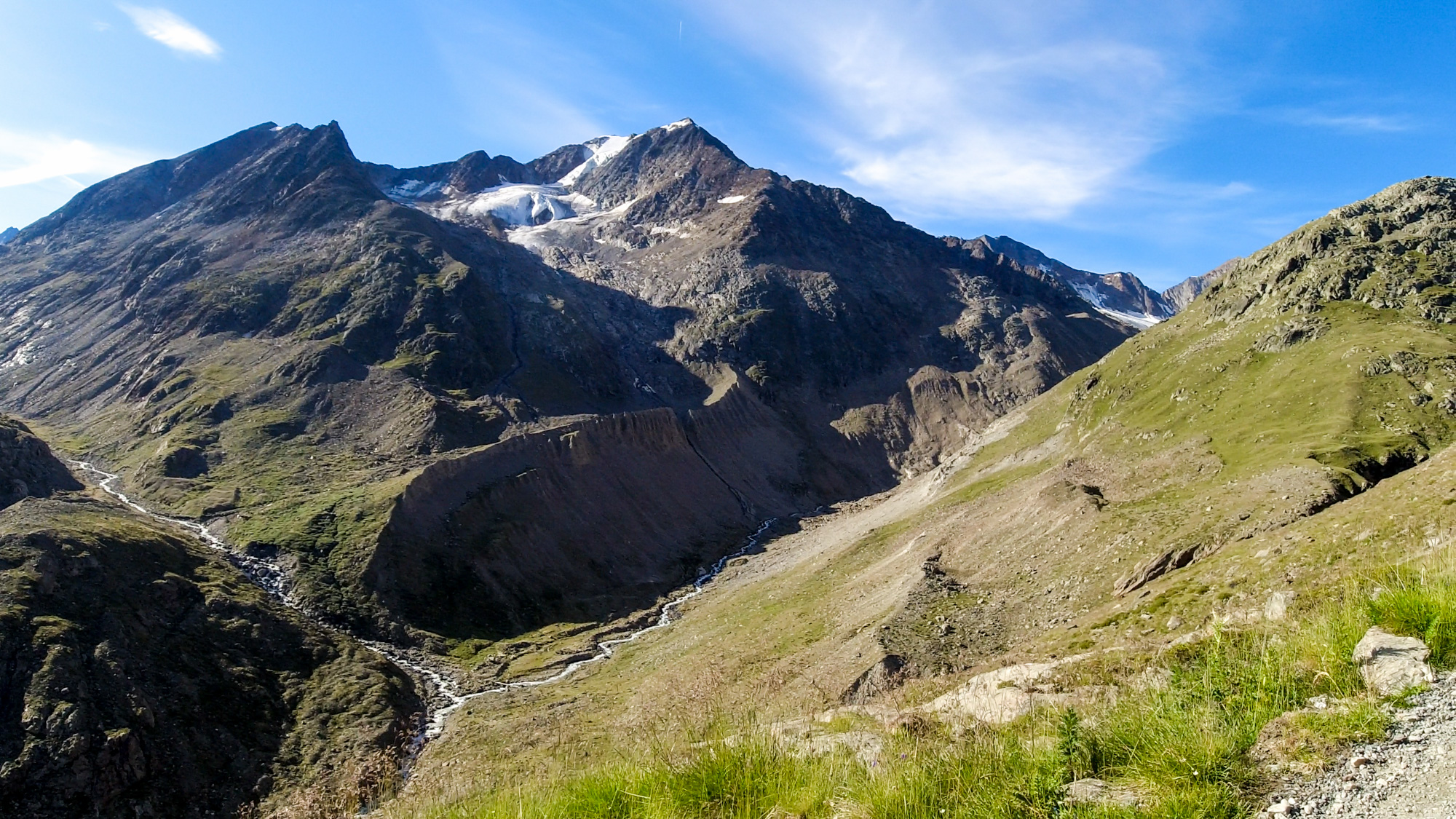 Vrch Mutmalspitze (3528m).