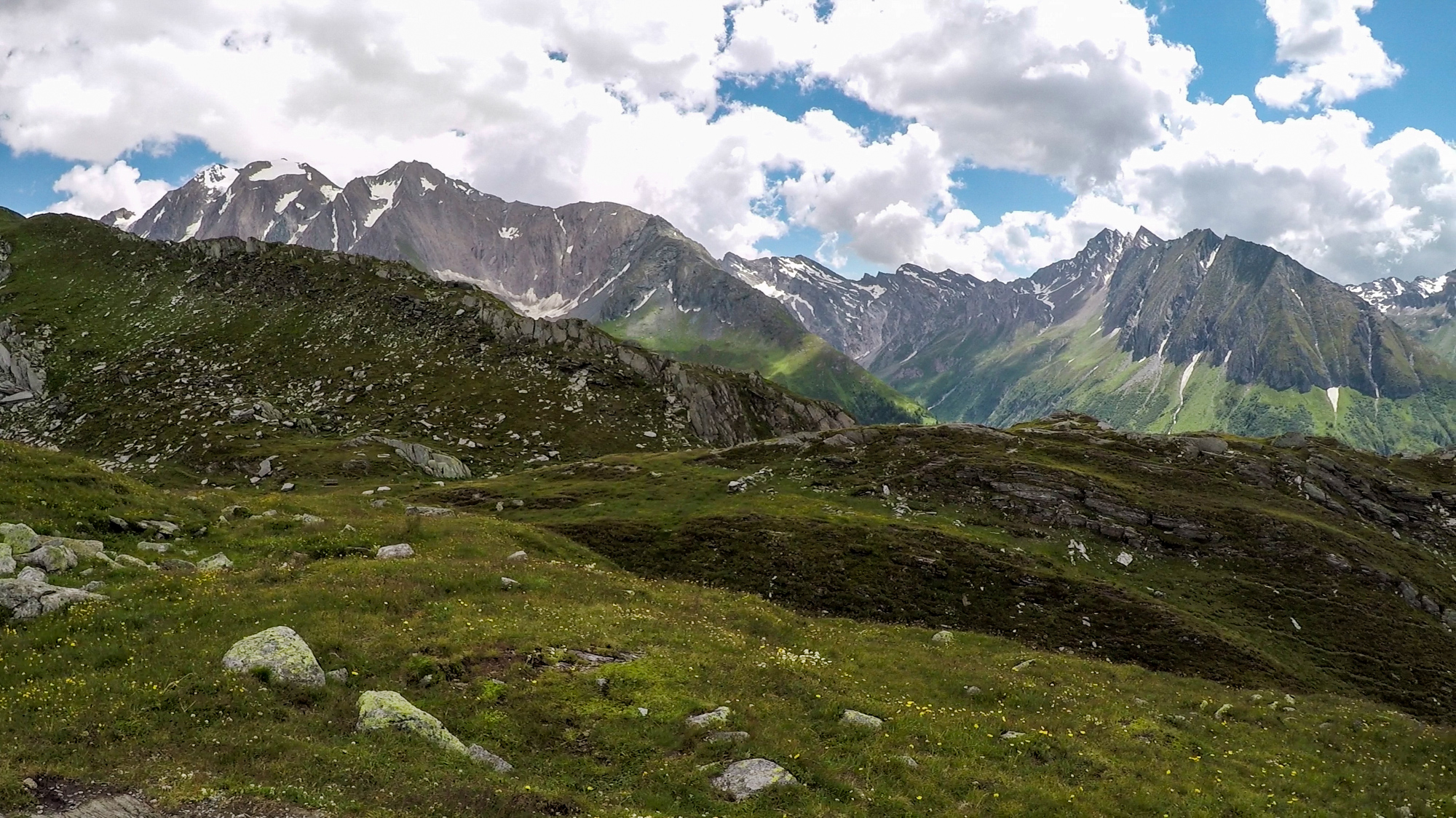 Pohľad z Pfitscher Joch na Rotes Beil (2949 m) a Hochsäge (2778 m)