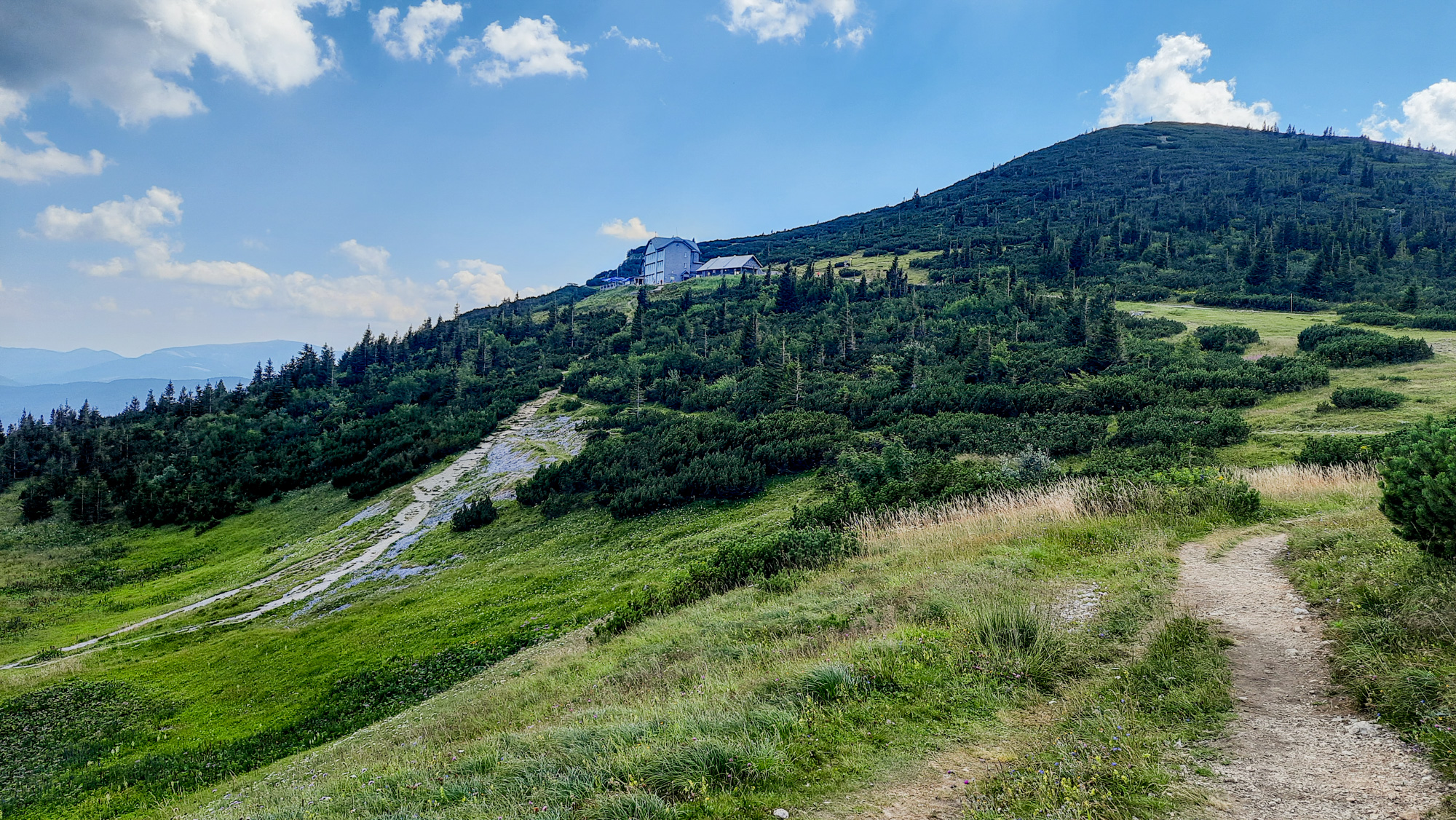 Túra začala od stanice Berggasthof k Ottohaus (na fotke).