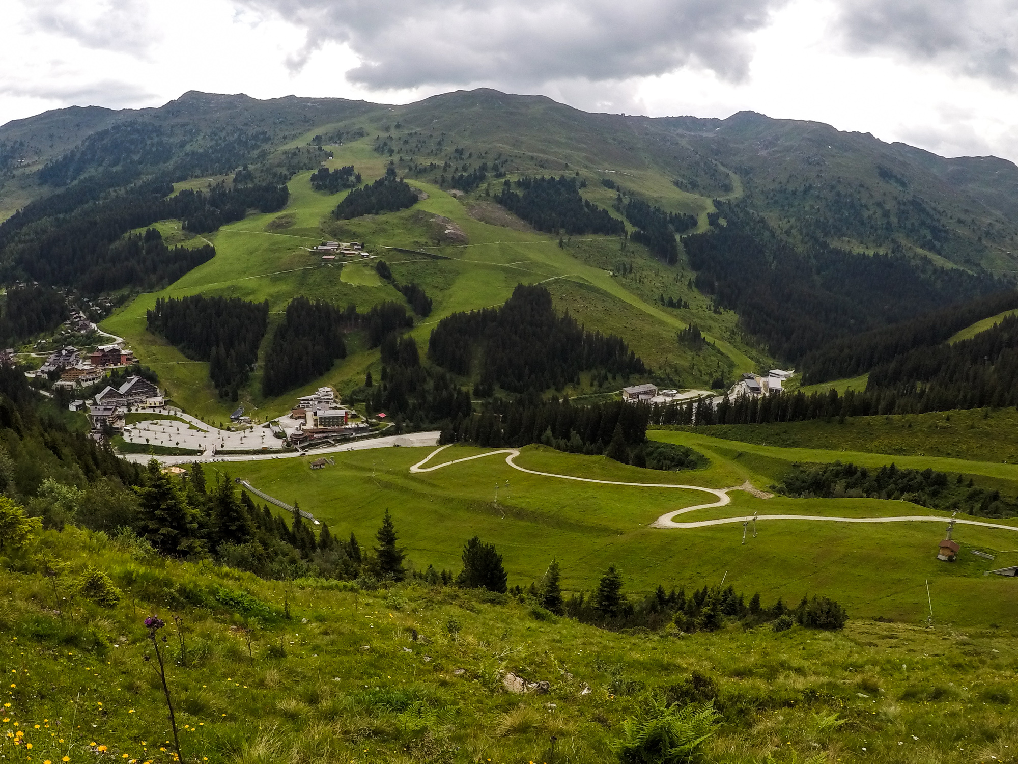 Pohľad na lyžiarské stredisko Hochfügen.
