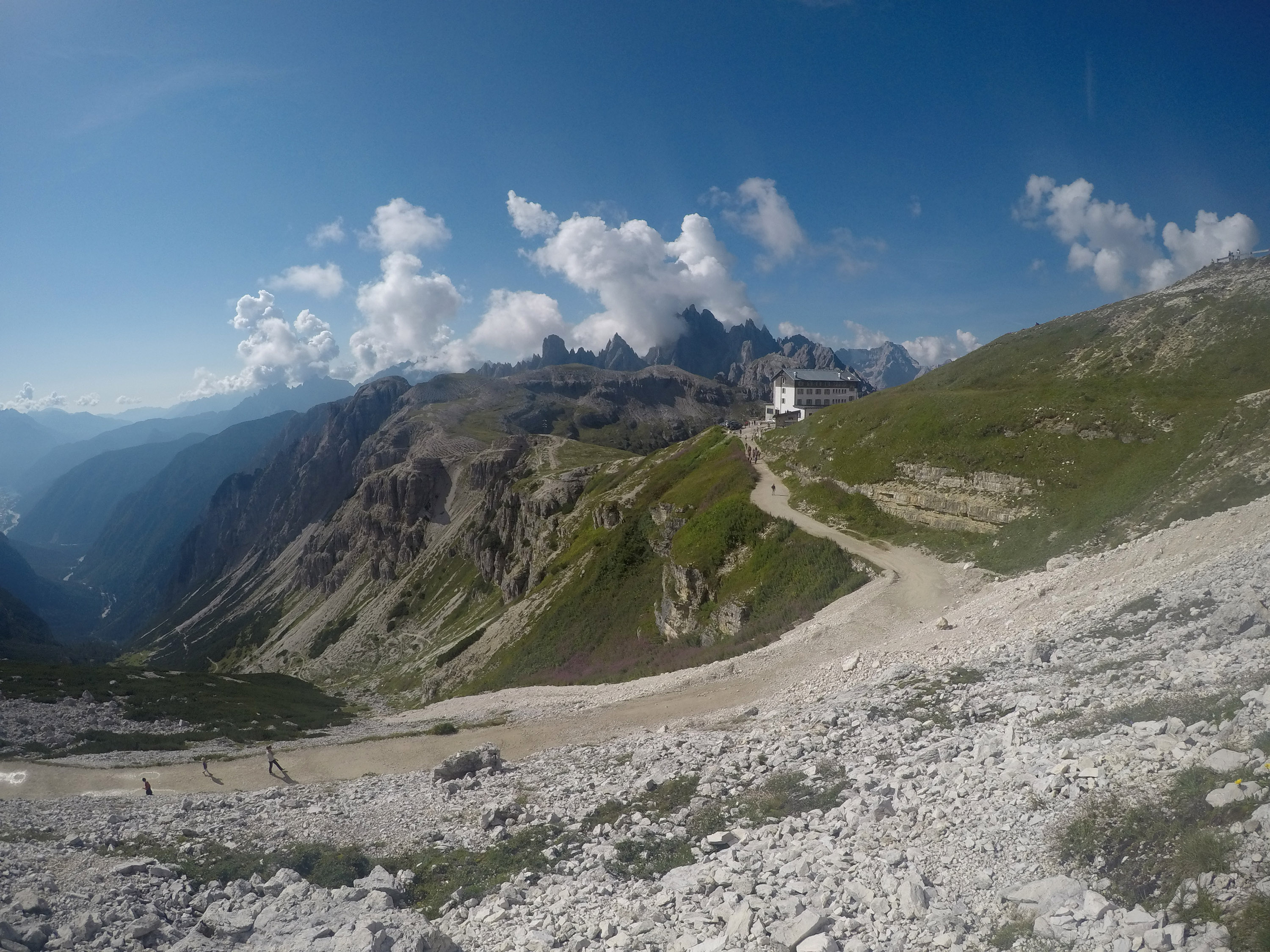 Chata Rifugio Auronzo, začiatok túry