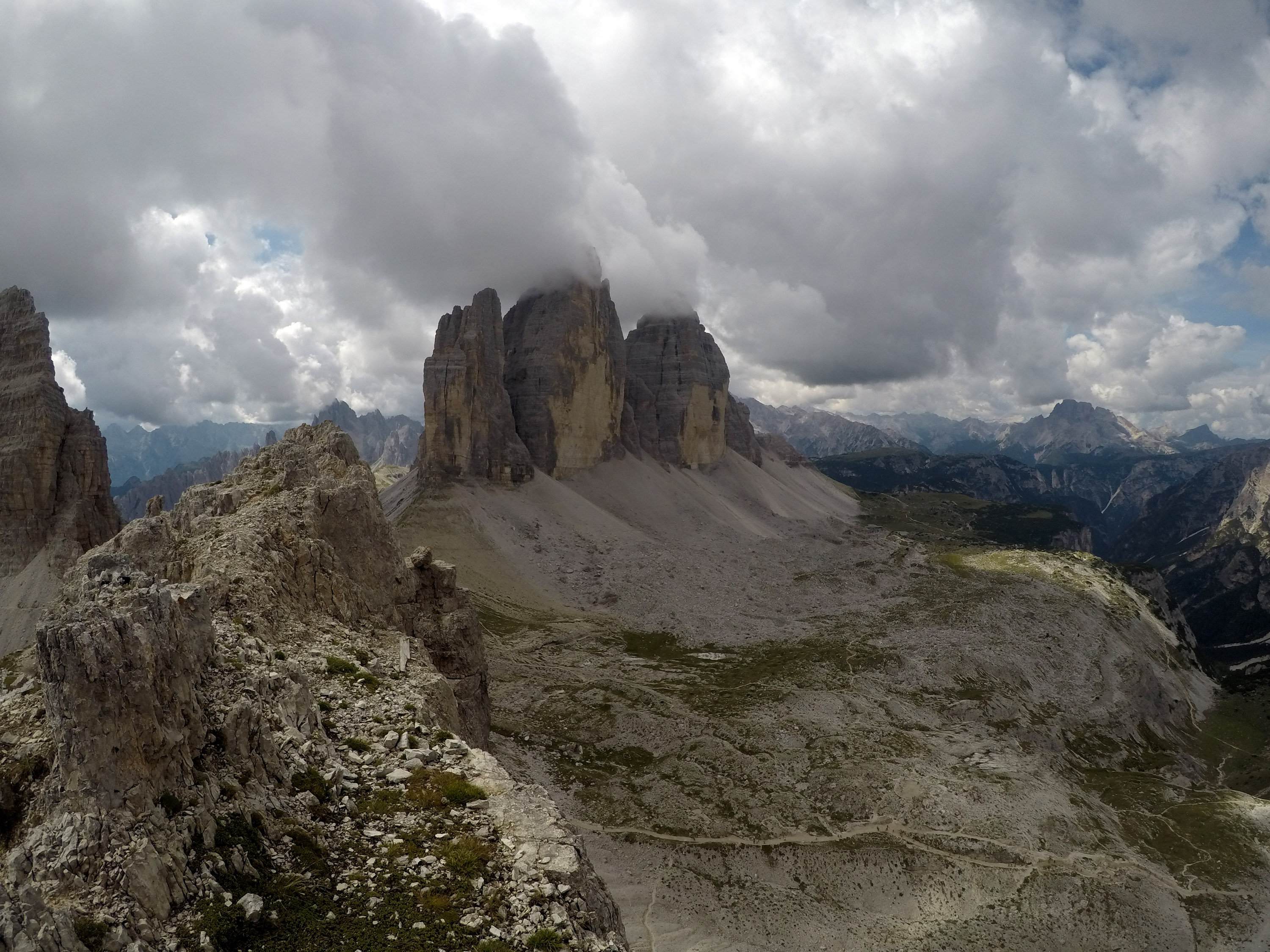 Tre Cime di Lavaredo / Tri Lavaredské vrcholy / Three peaks of Lavaredo / Drei Zinnen