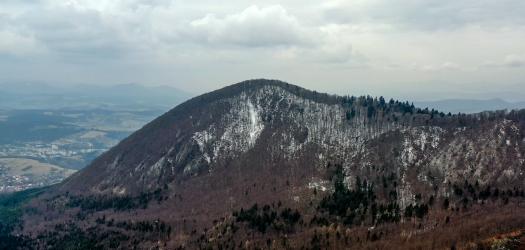 Veľký Manín, Slovensko