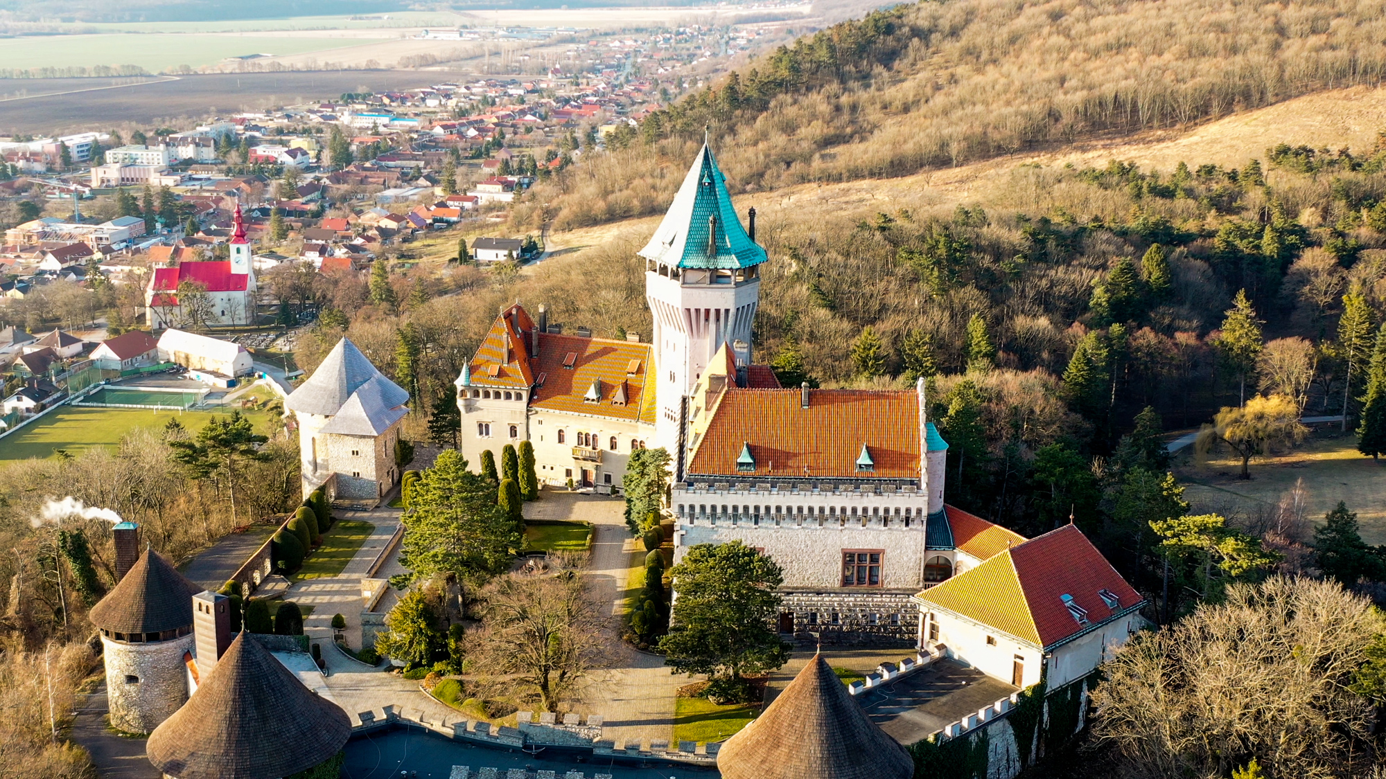 Smolenický zámok zhora.