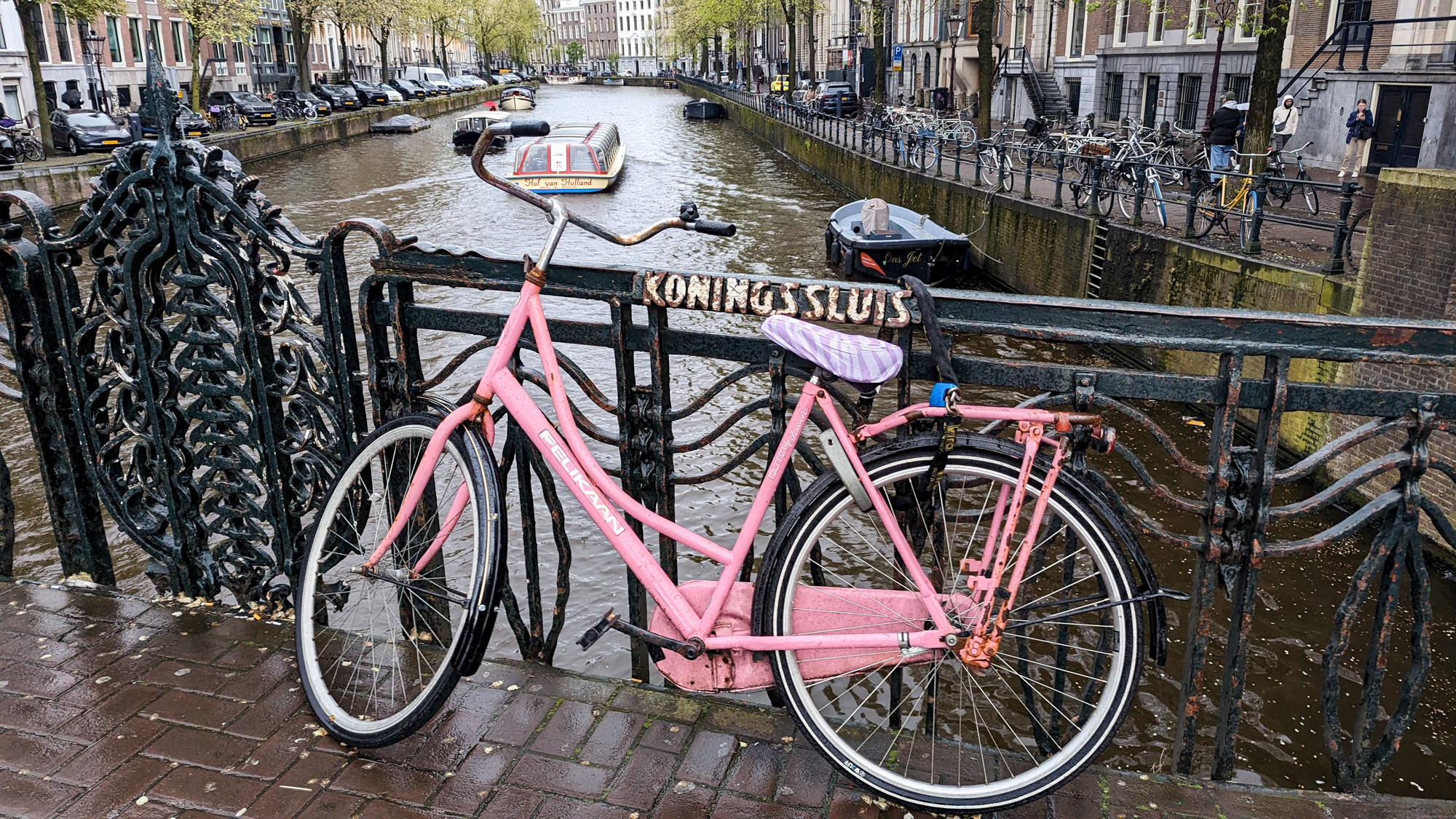 Most Koningssluis ponad kanál Keizersgracht.