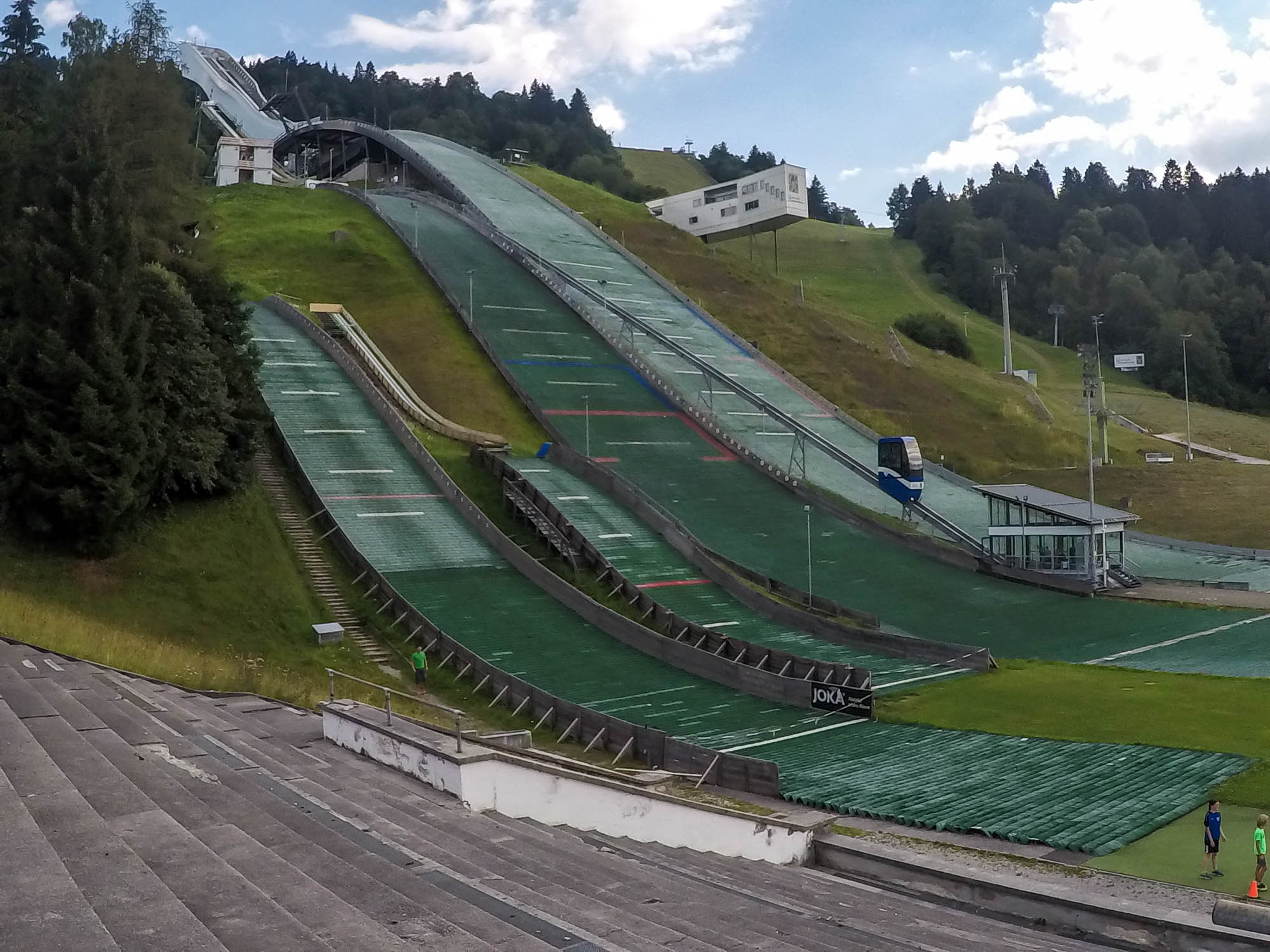 Zjazdové mostíky na olympíjskom štadióne