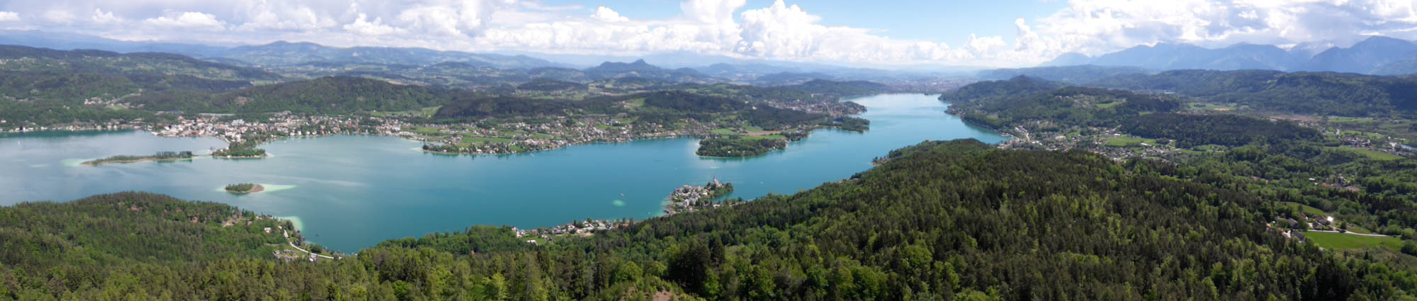 Jazero Wörthersee, panoráma z Pyramidenkogel