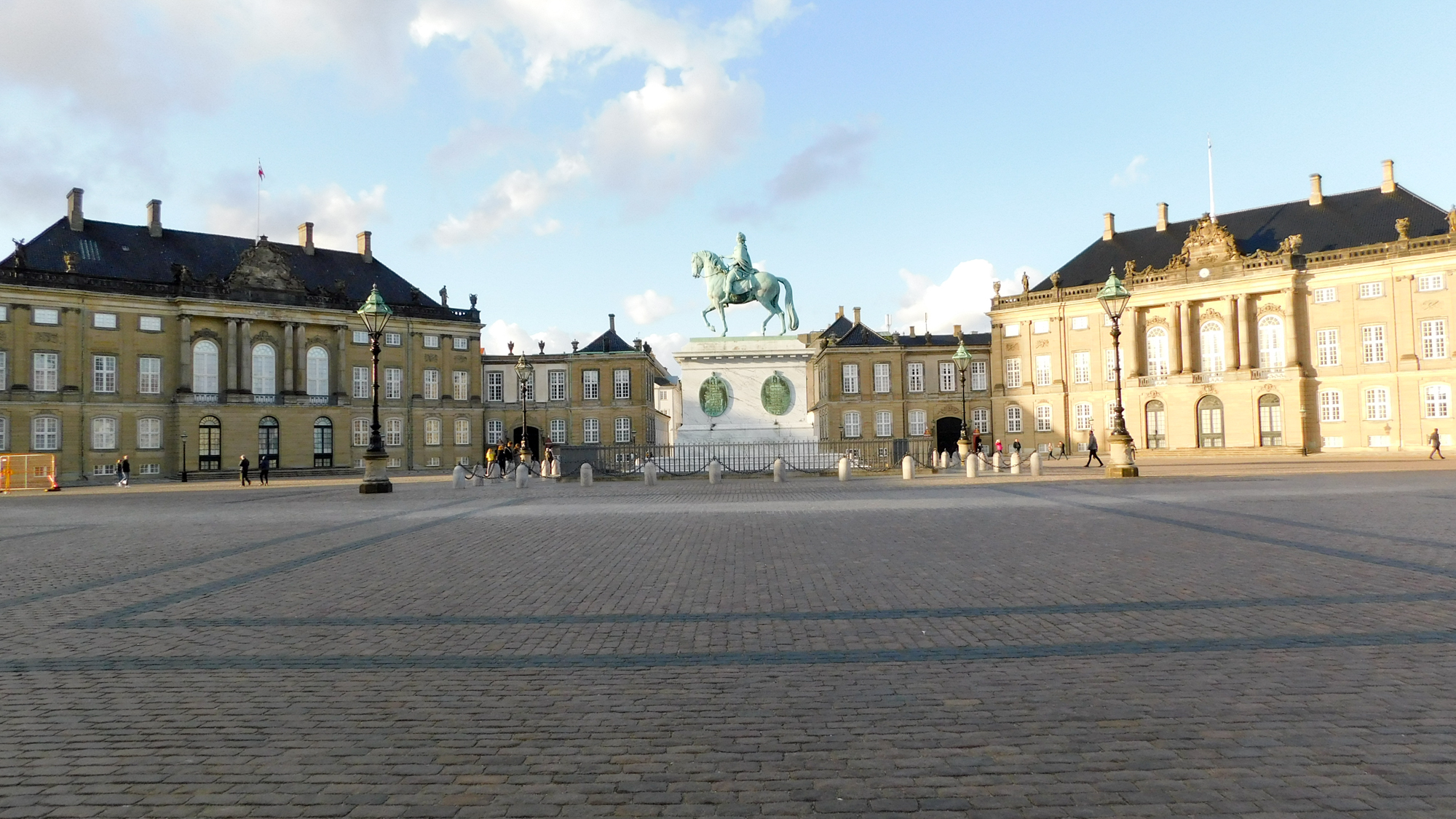 Rytterstatuen - bronzová socha Frederika V na námestí Amalienborg.