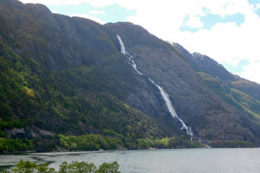Langfossen, Nórsko