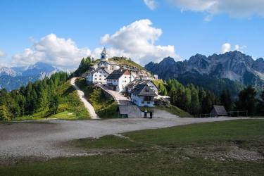 Monte Santo di Lusari, Taliansko