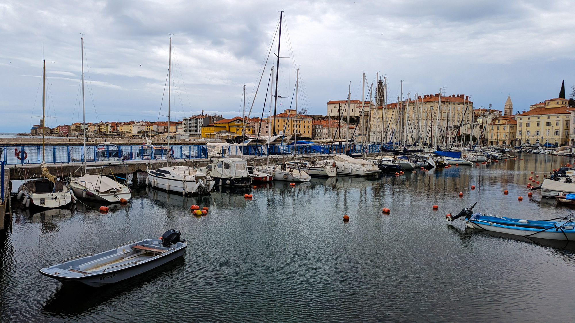 Pristanišče Piran, prístav v centre mesta Piran.