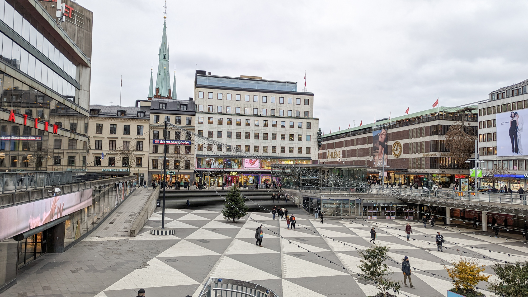 Námestie Sergels torg.